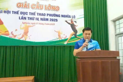 UBND PHƯỜNG NGHĨA LỘ TỔ CHỨC THI ĐẤU MÔN CẦU LÔNG